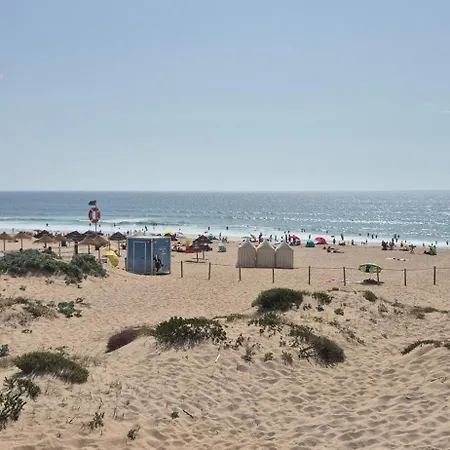 By The Da Areia Branca * לוריניה